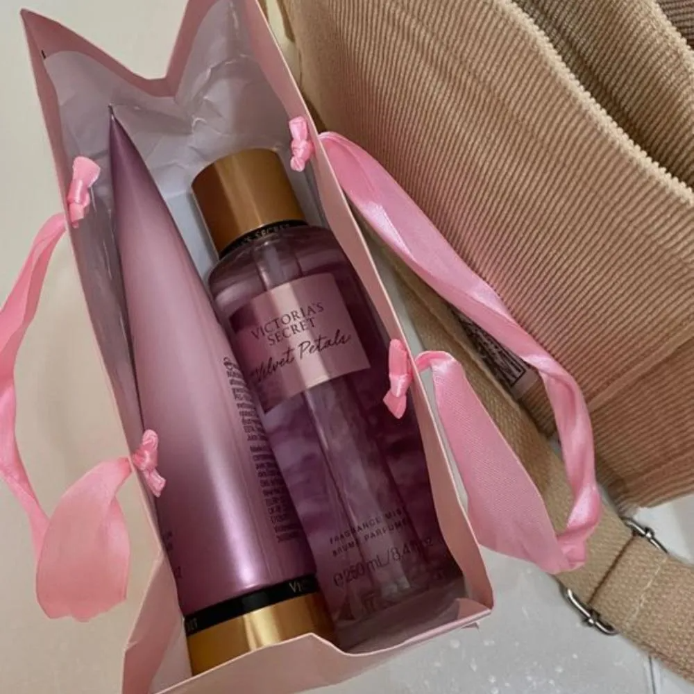 Velvet Petals Sol Victoria's Secret - Body Lotion 236ml